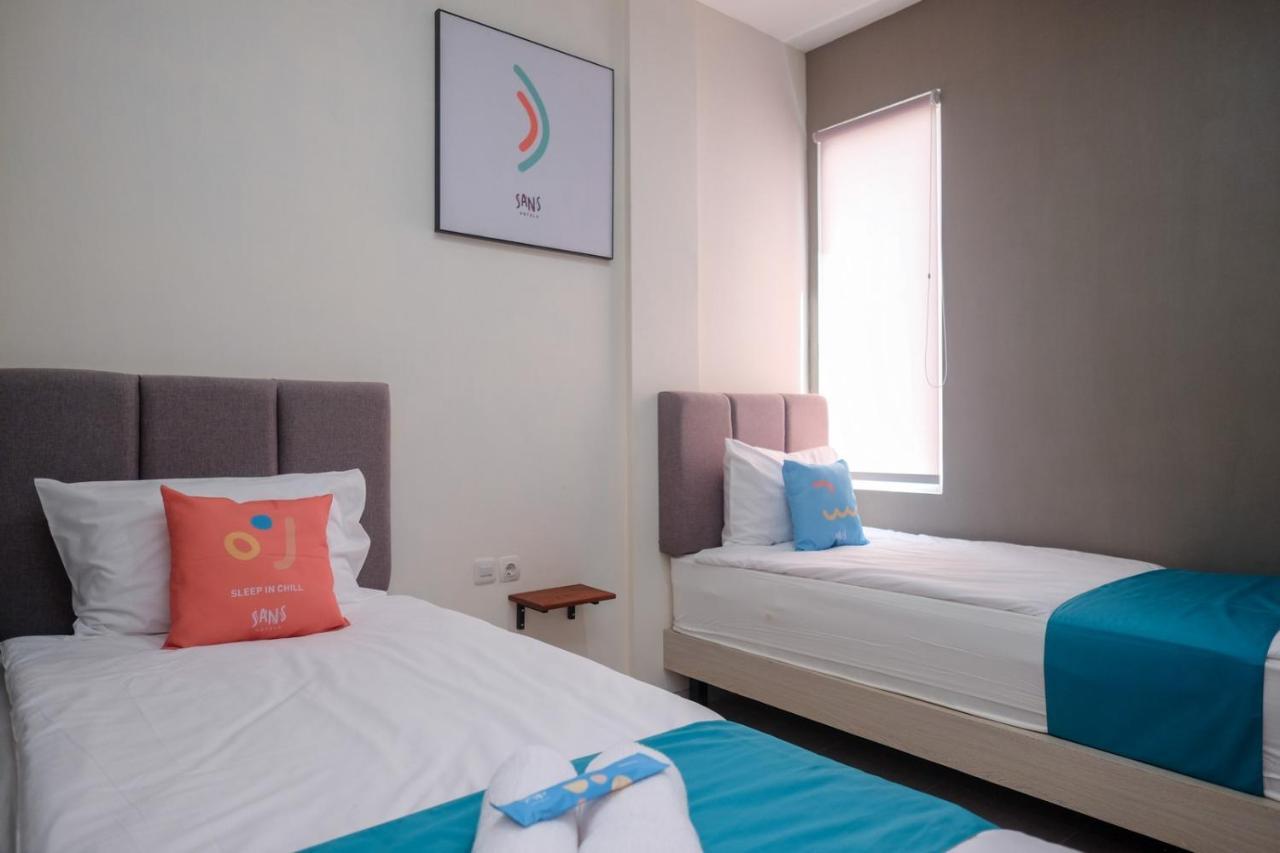 Sans Hotel Fourth Loft Solo Surakarta (Solo) Exterior foto