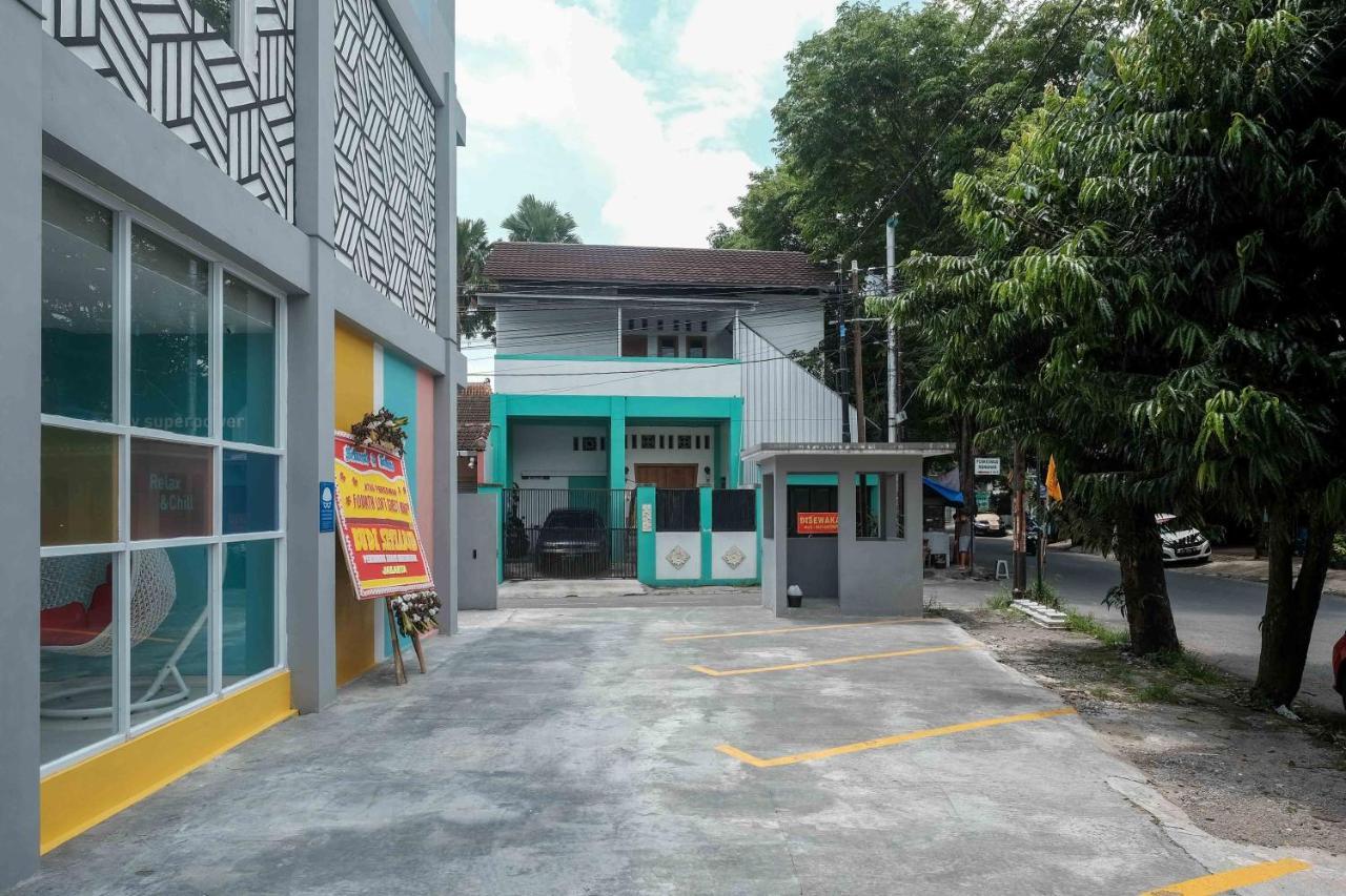 Sans Hotel Fourth Loft Solo Surakarta (Solo) Exterior foto